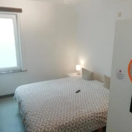 Backpackers Station *